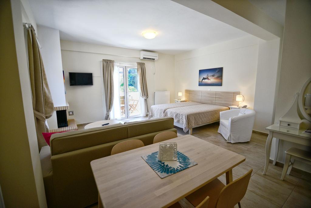 Peskesi Ikaria Apartment Agios Kirykos  Bagian luar foto