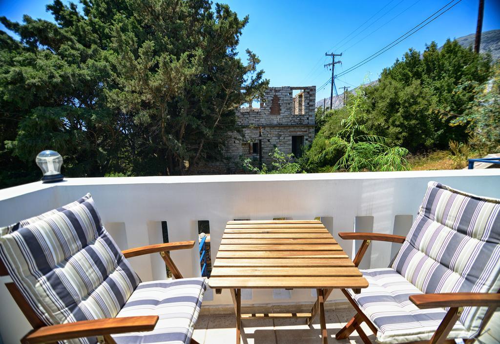 Peskesi Ikaria Apartment Agios Kirykos  Bagian luar foto