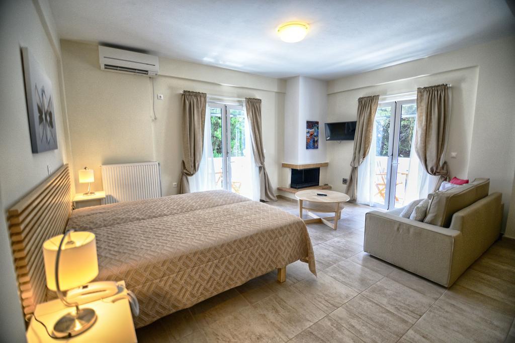 Peskesi Ikaria Apartment Agios Kirykos  Bagian luar foto