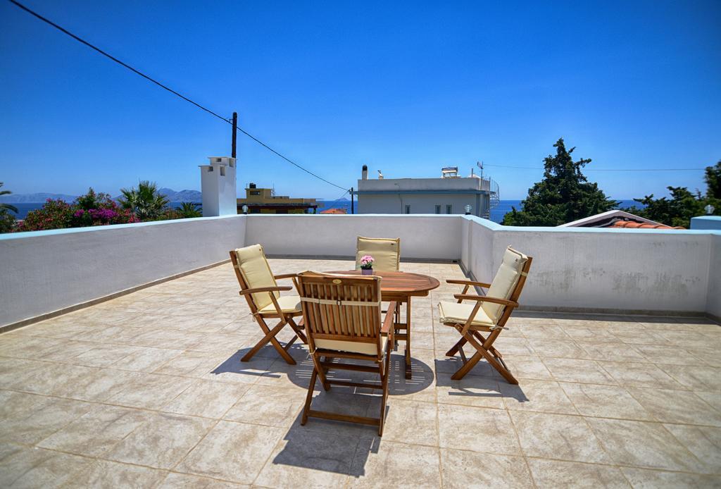 Peskesi Ikaria Apartment Agios Kirykos  Bagian luar foto
